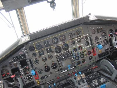 transallcockpit.jpg