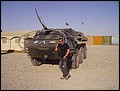 Mazar Kanne vor Panzer.jpg